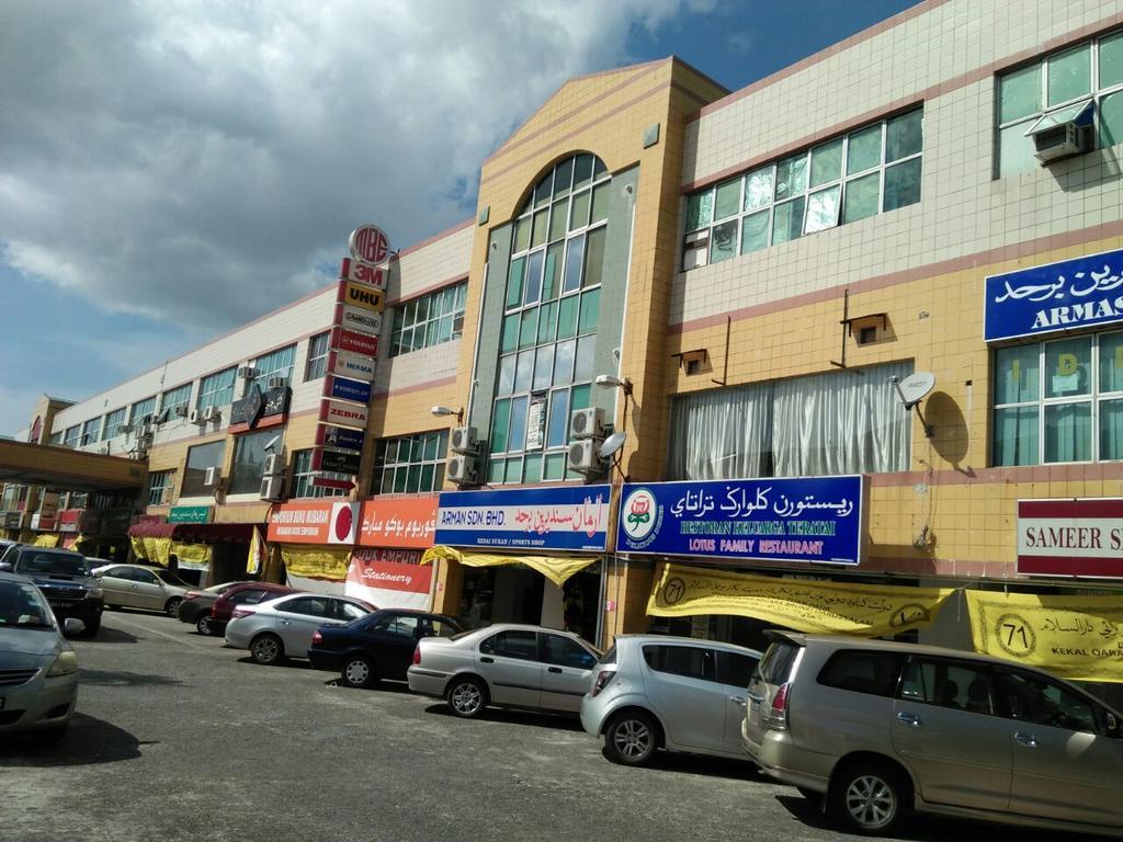 Отель Qing Yun Resthouse -Delima Satu Kampong Serusup Экстерьер фото